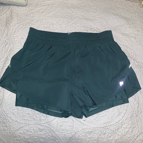 NWT PERFORATED RUN SHORT 5” Deep SeaGreen - Picture 2 of 4